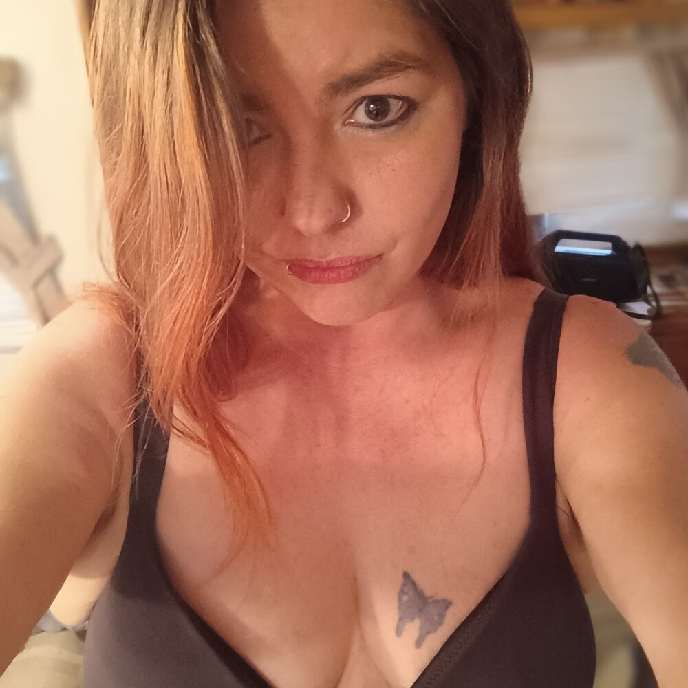 Ashcandy102319 Chatroom