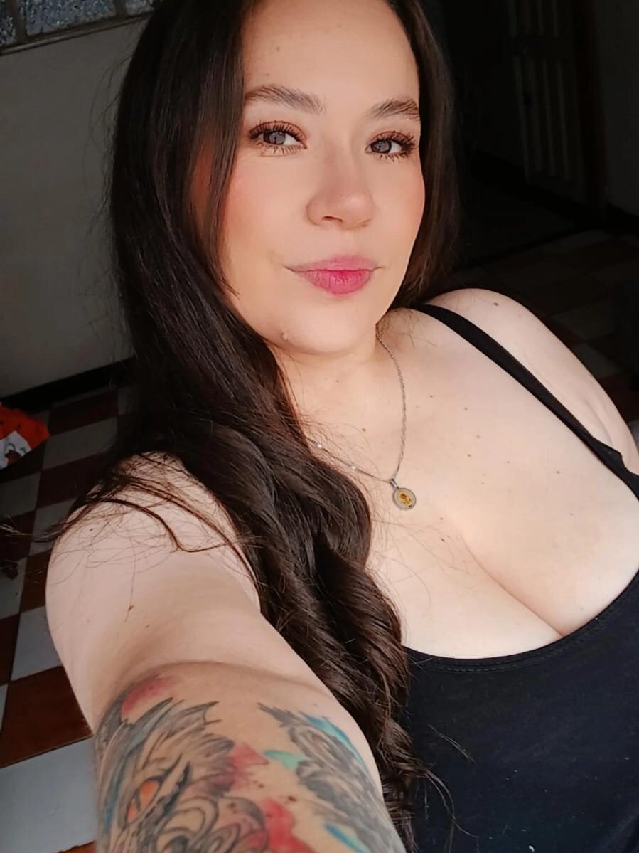 Ashley_Monroe Chatroom