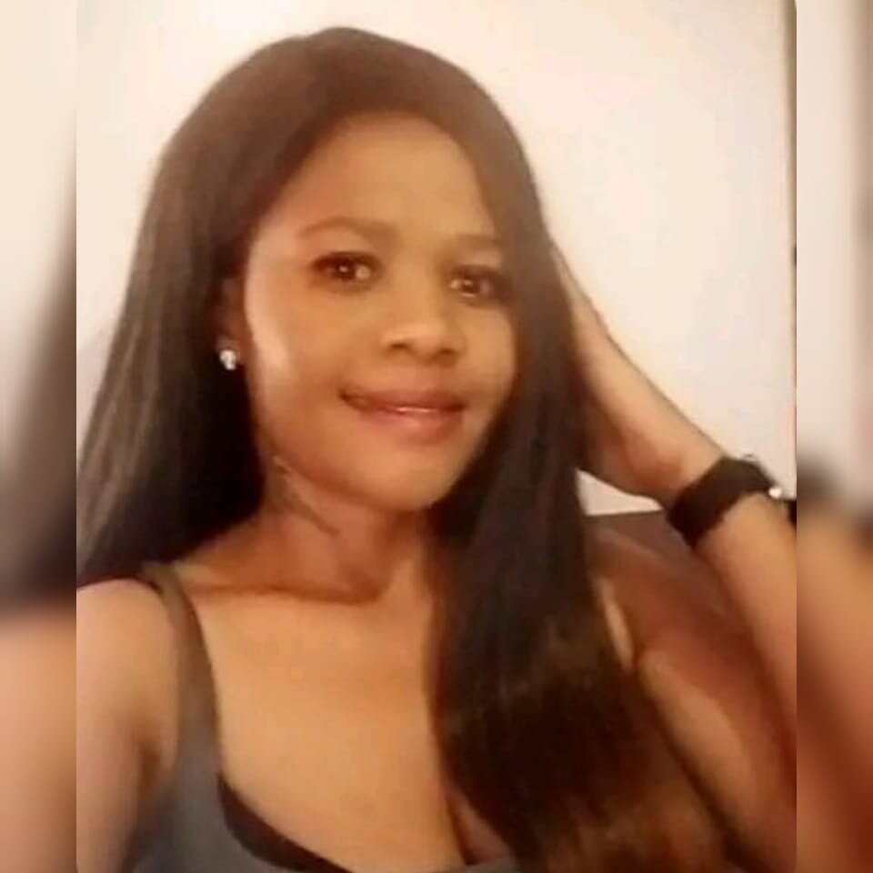 Augustine-Blooomxx Chatroom