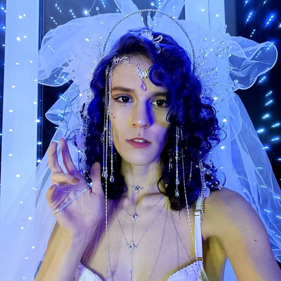 Auralana Chatroom