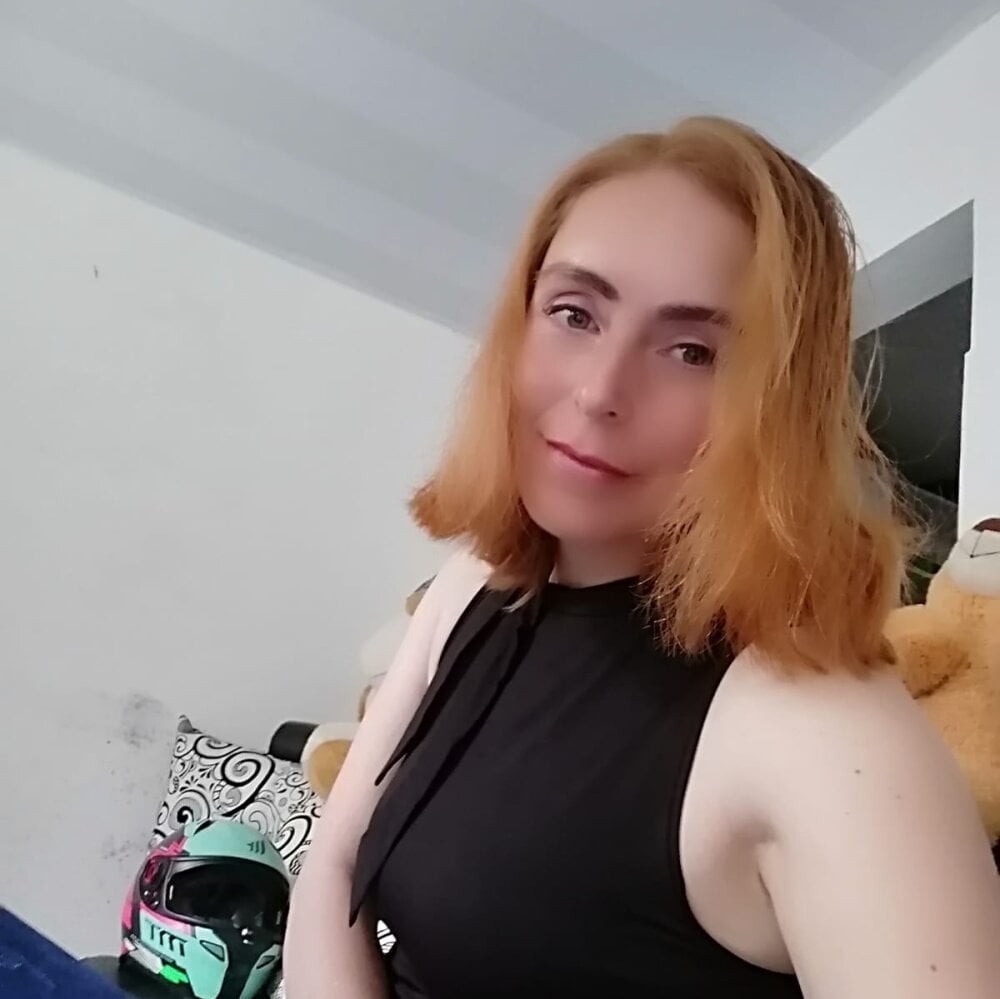 Ava_Raye Chatroom