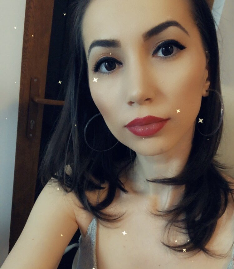 AvissKaty Chatroom
