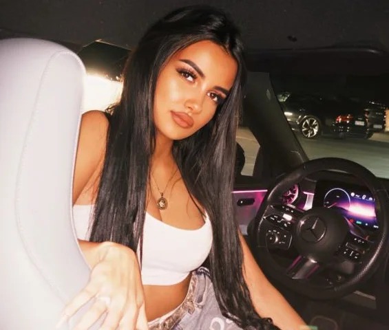 AzaleeaVoss Chatroom