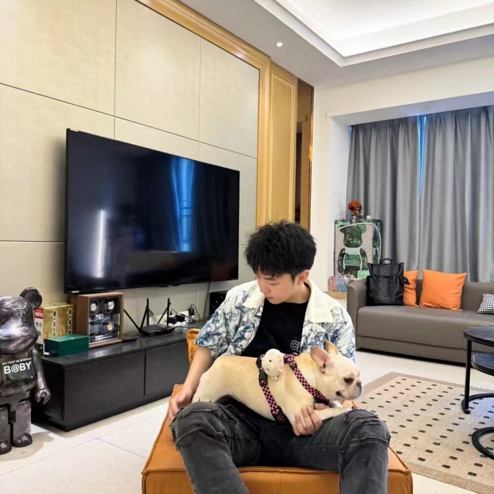 BOYGAYHOUSE1 Chatroom