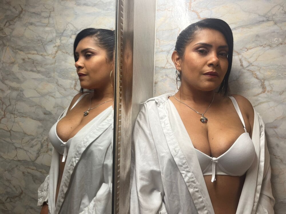 Barbbara_sweett Chatroom