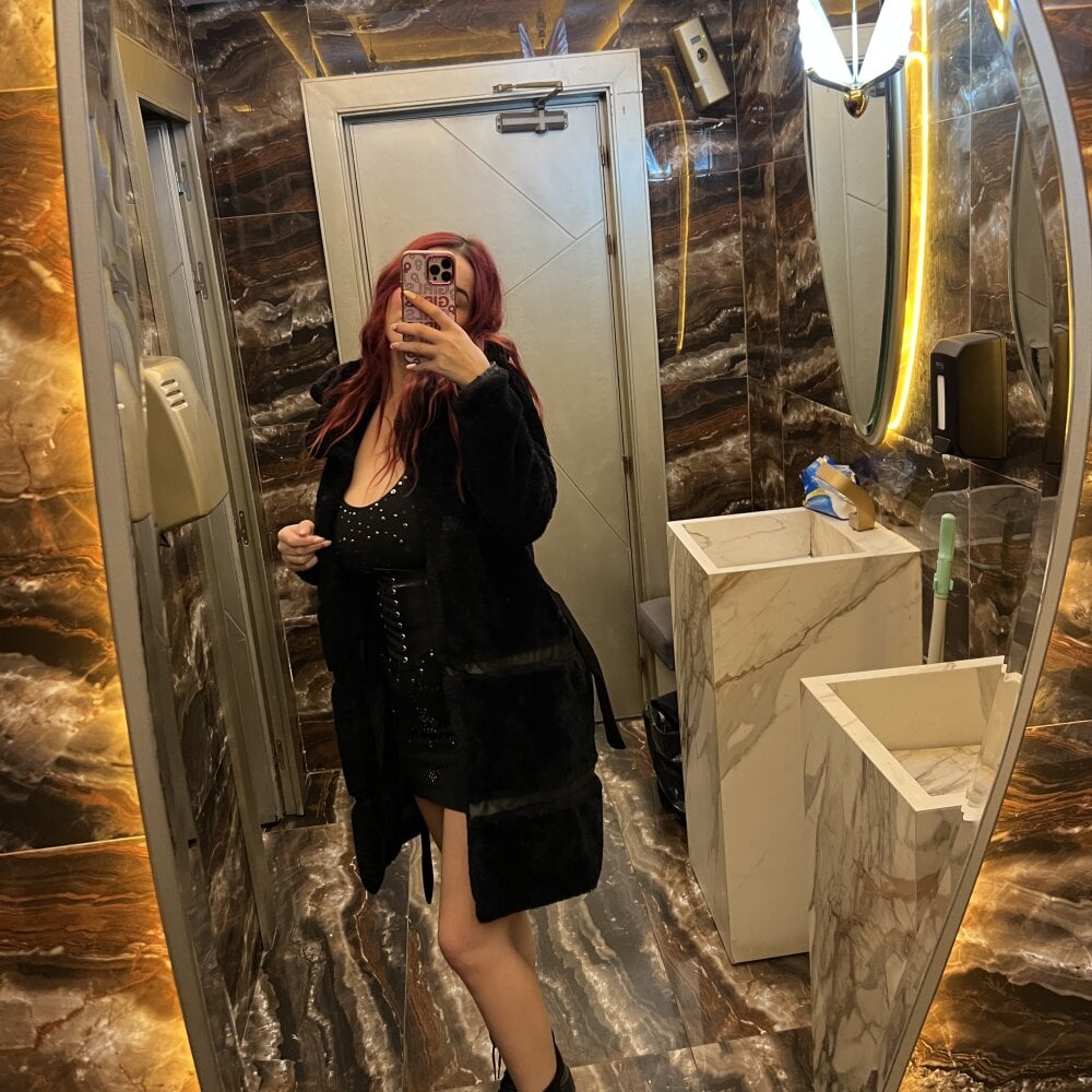 Barbie-bella Chatroom