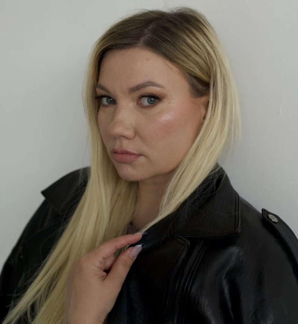 Barby_Kiss Chatroom