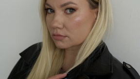 Barby_Kiss