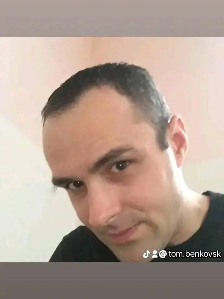 BareCompass51 Chatroom