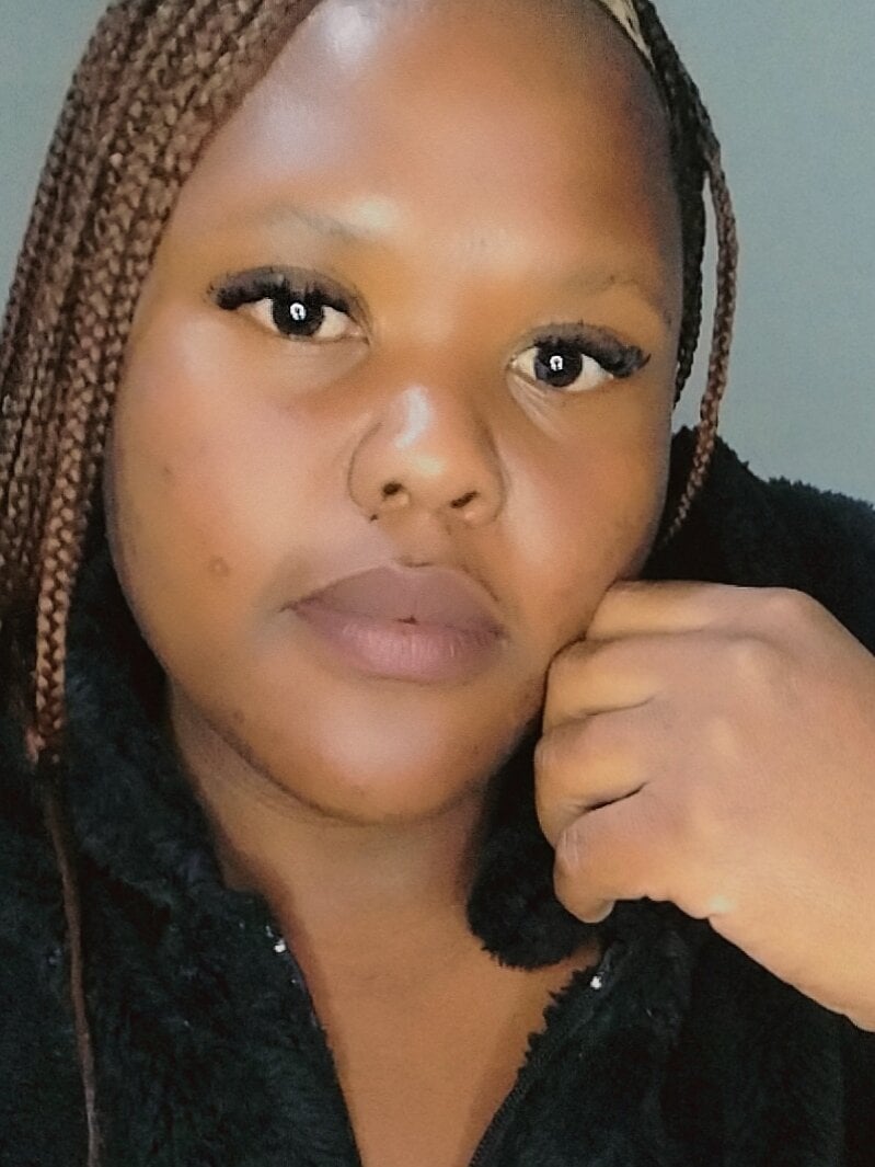 BigBootyBitch96 Chatroom