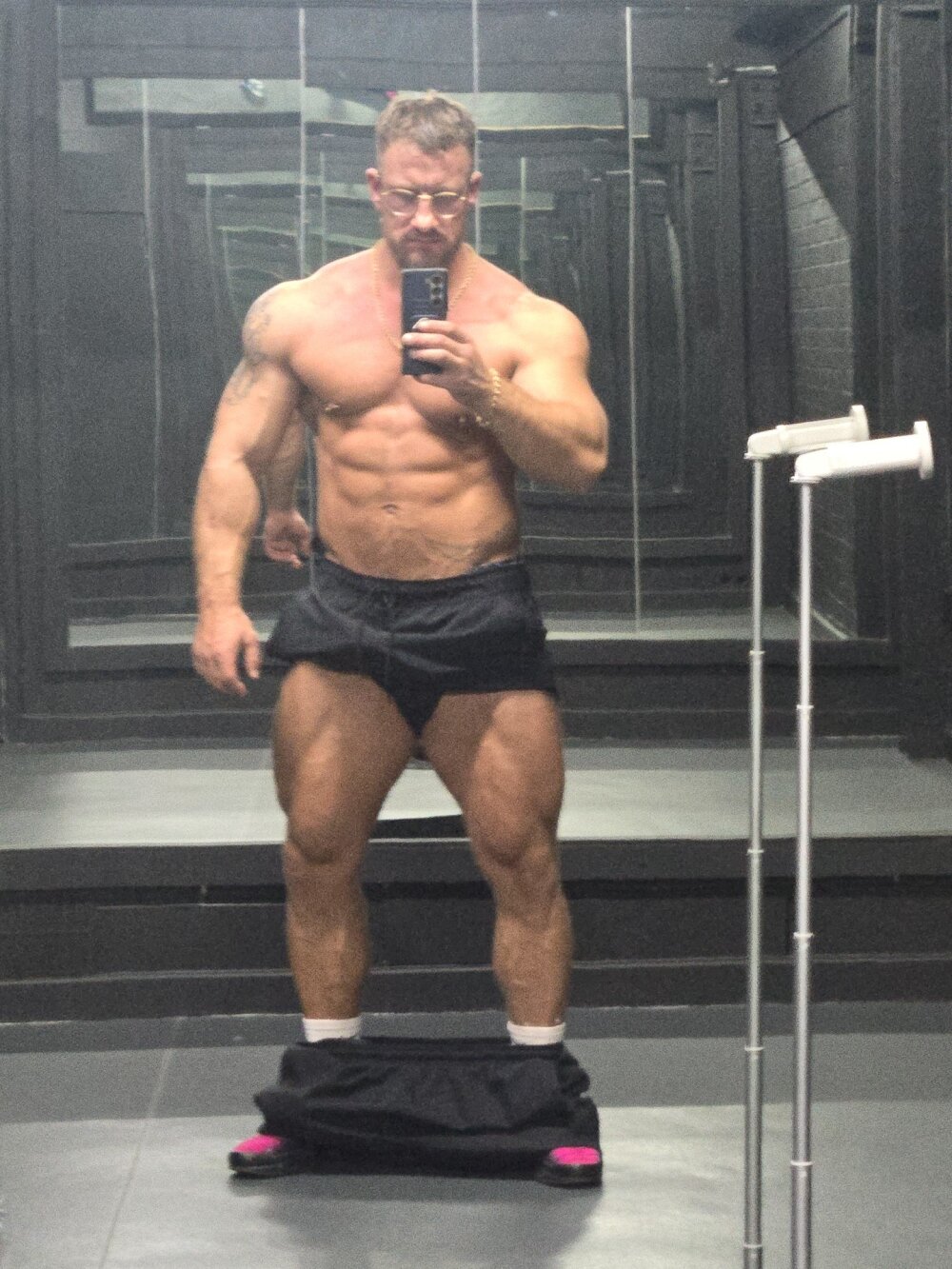 BigDhornyboi2026 Chatroom