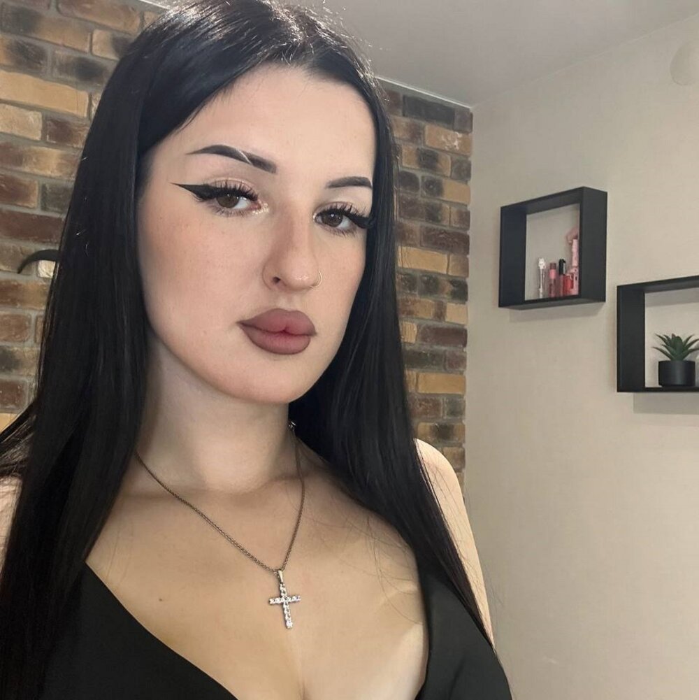 Black_Vanillaa Chatroom