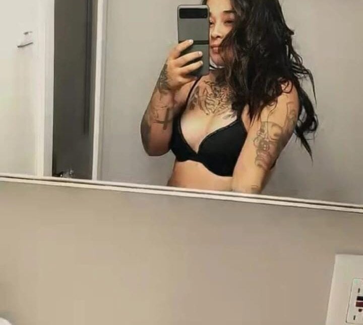 Black_roseee Chatroom