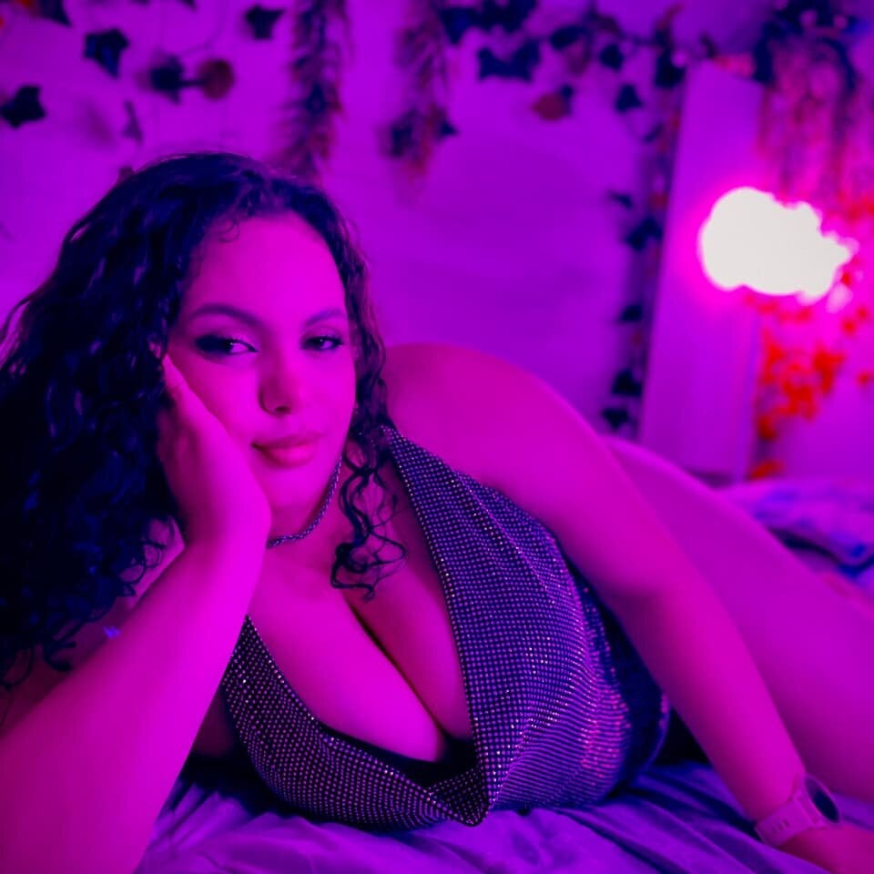 Blair_and_Chuck Chatroom