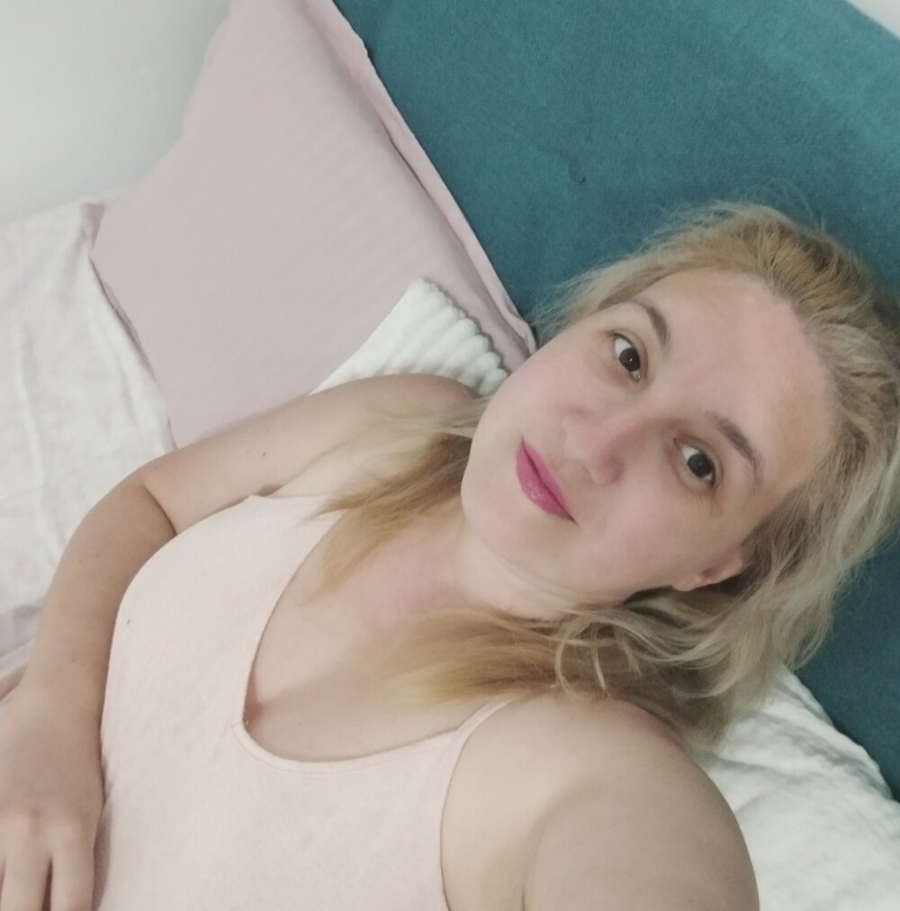 BlondeAmalia Chatroom