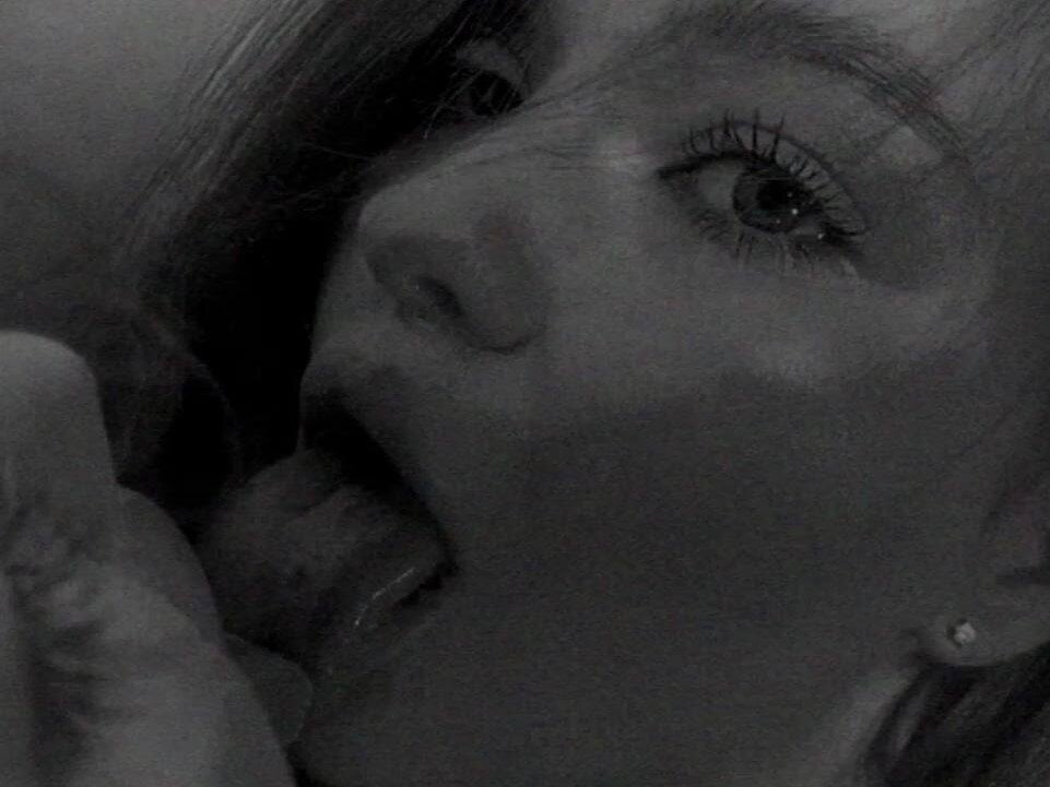 Born_to_Loveee Chatroom