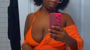 Live Snapshot of bossmimi678 bossmimi678
