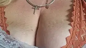 bouncy-bella28x