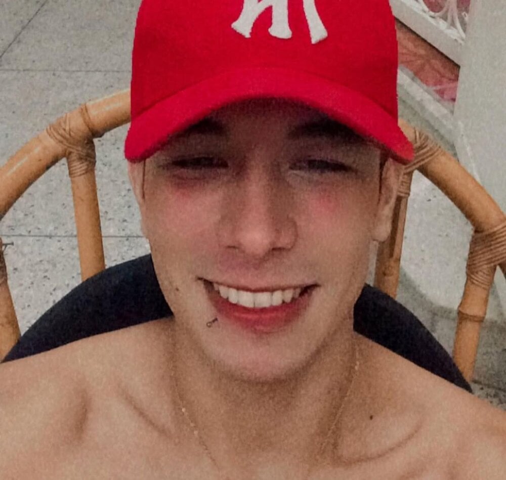 BoysOftemptation- Chatroom