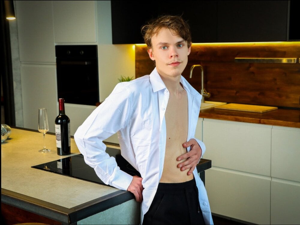 Brad_Myles Chatroom