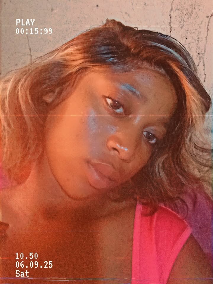 Bretbooty23 Chatroom