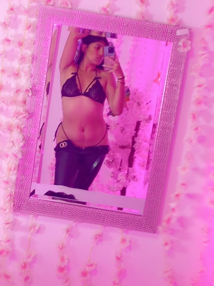 Briseida-White Chatroom