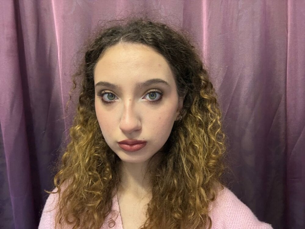 BrocadedEmulsion Chatroom