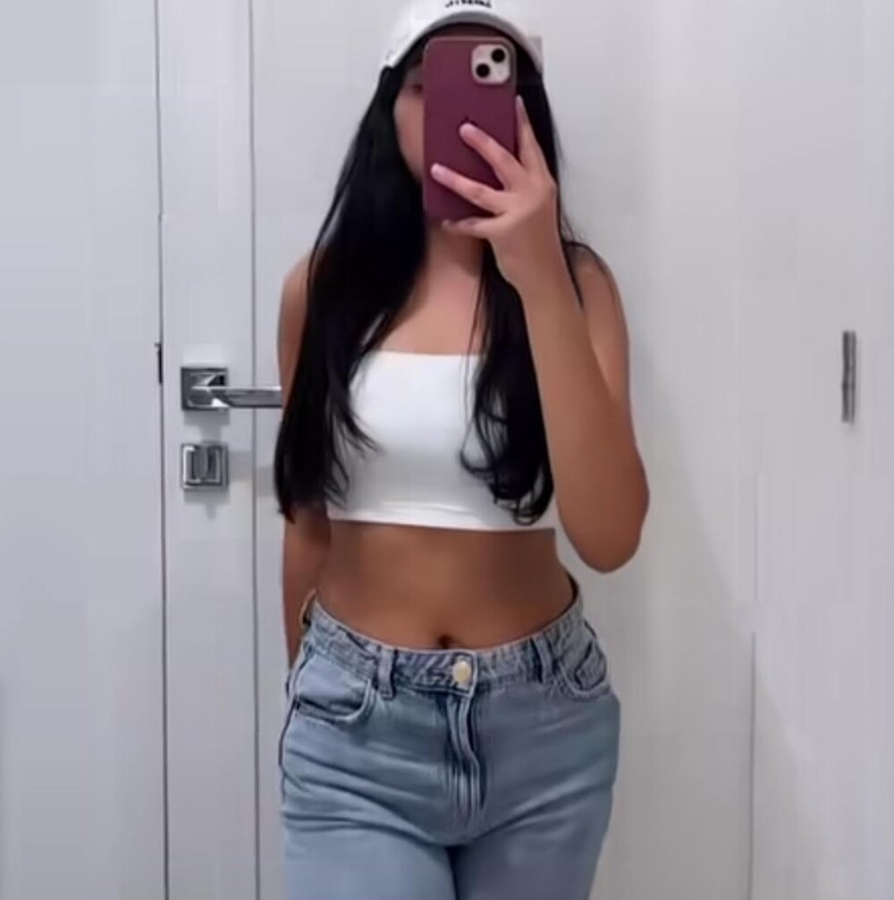 Brown_hotgirl Chatroom