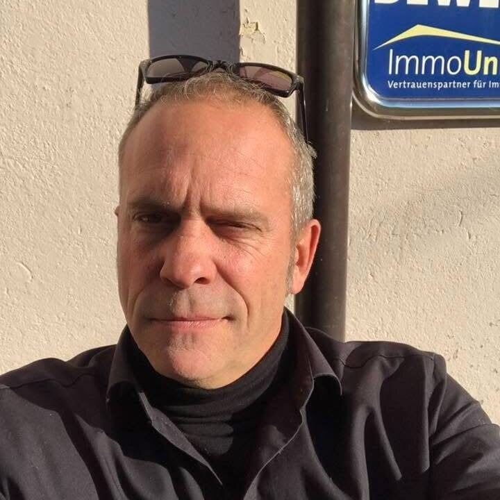 CBT-Sounding Chatroom