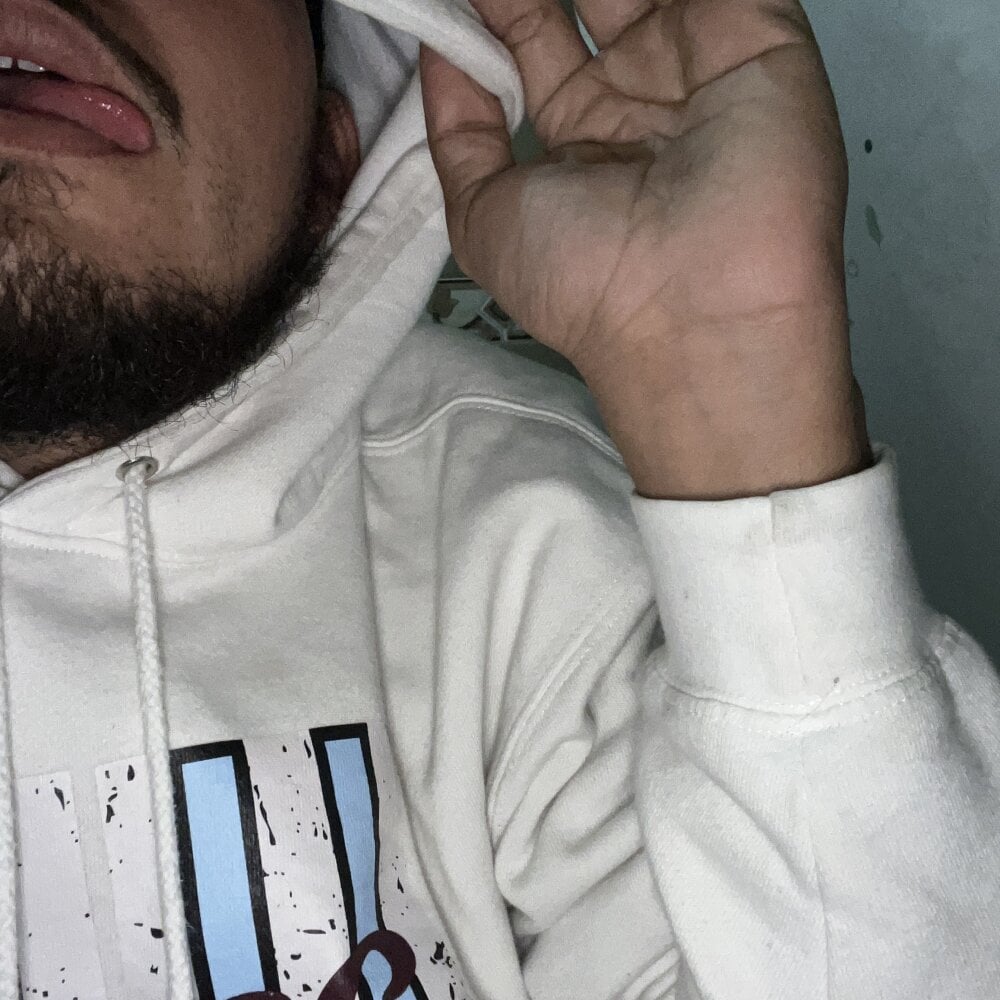 Cachondo456472 Chatroom