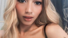 Live Snapshot of caitlyn-naughty caitlyn-naughty
