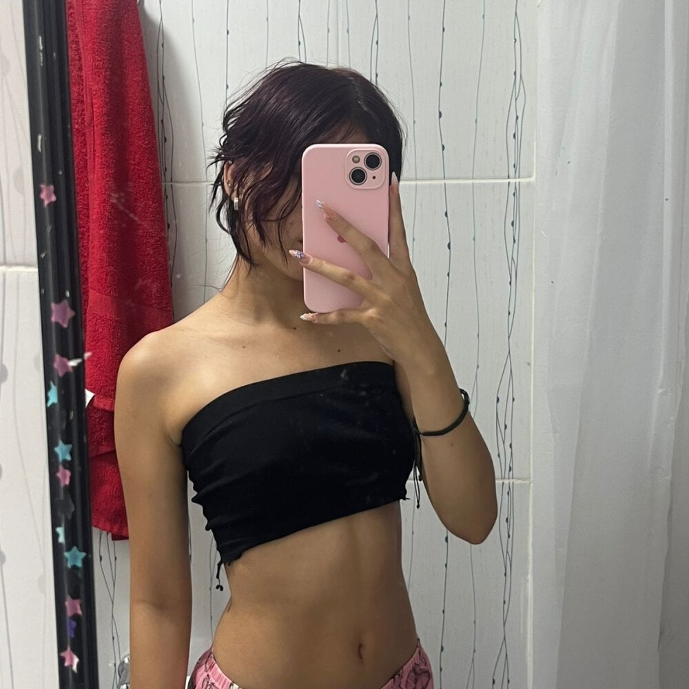 CamiTeaseX_ Chatroom