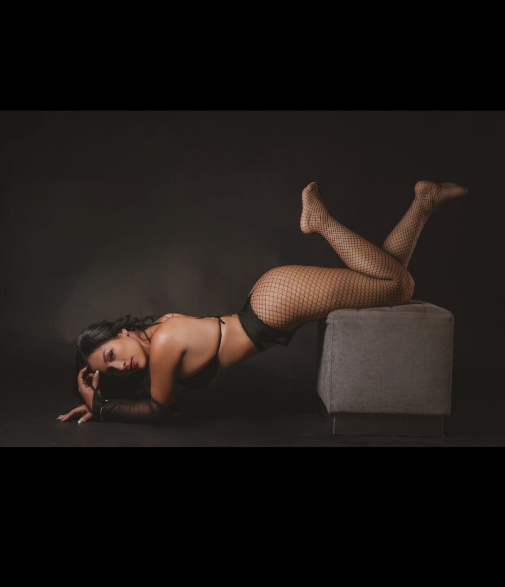 CamilaaOficial Chatroom