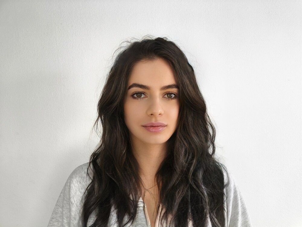 CarliFantasy25 Chatroom