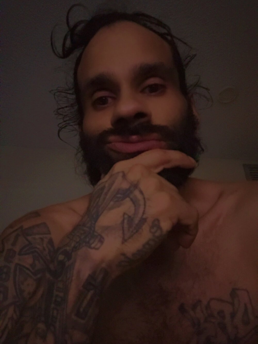 Carlostillbig Chatroom