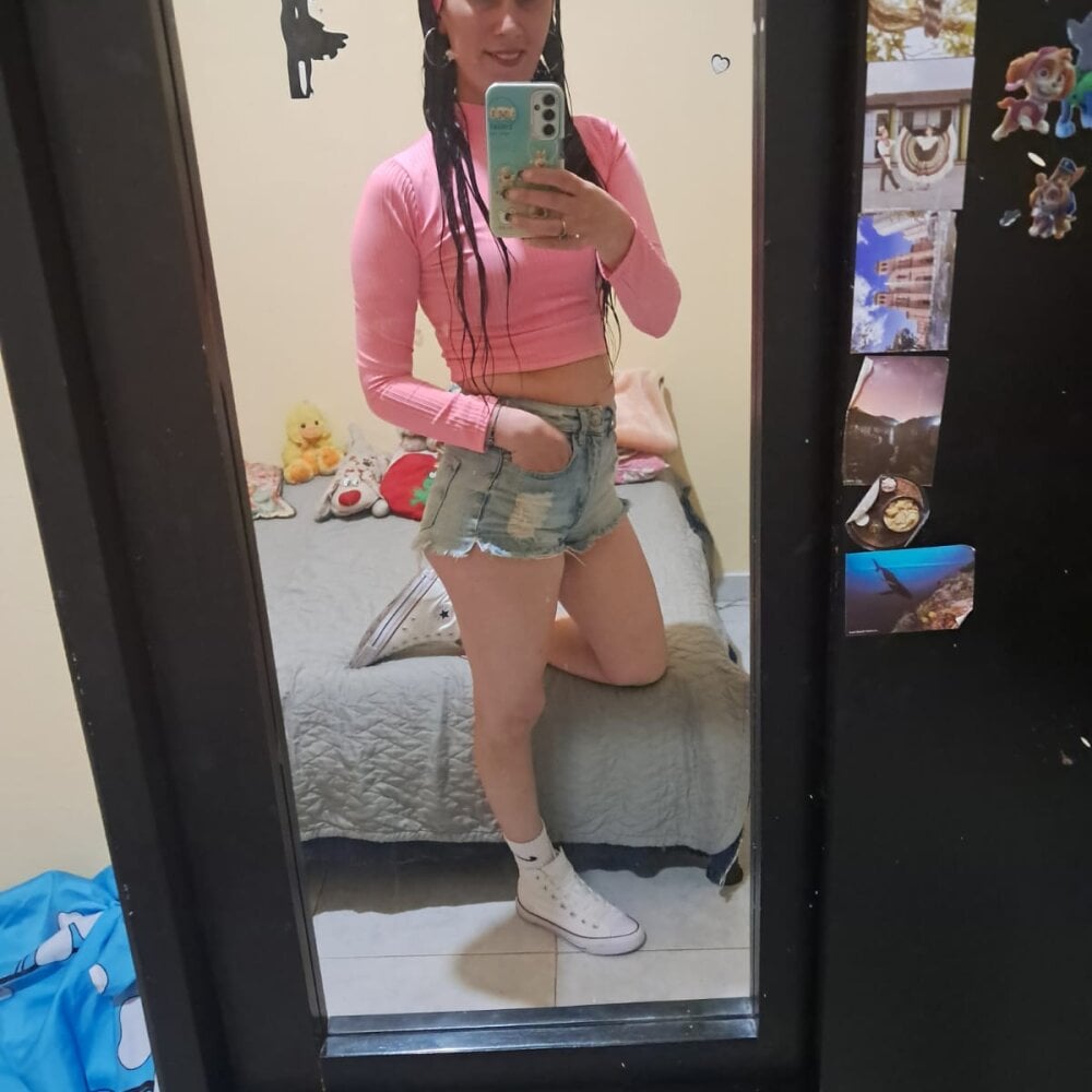 Cassandra_Candy01 Chatroom