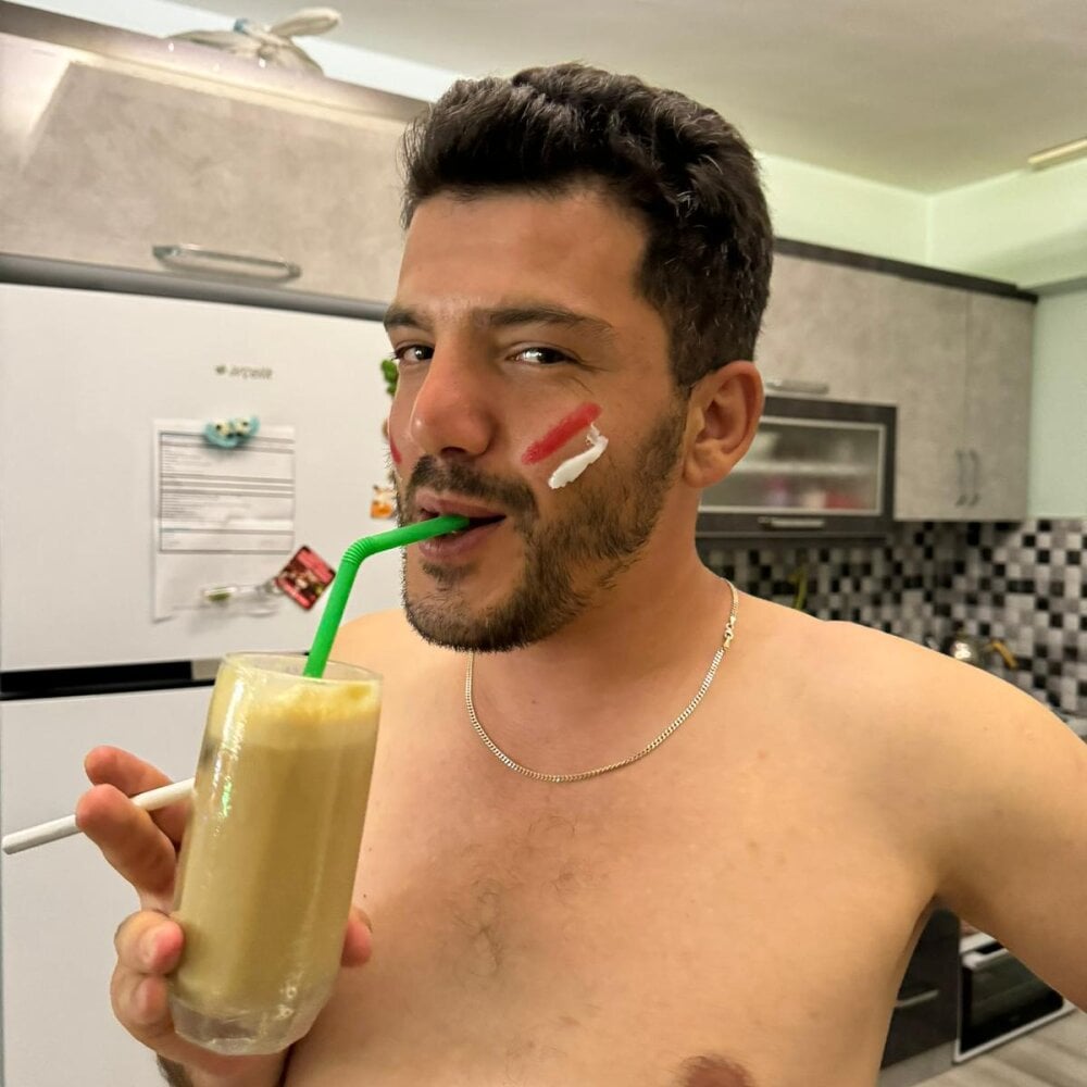 Cekiyorum__Gulumse Chatroom