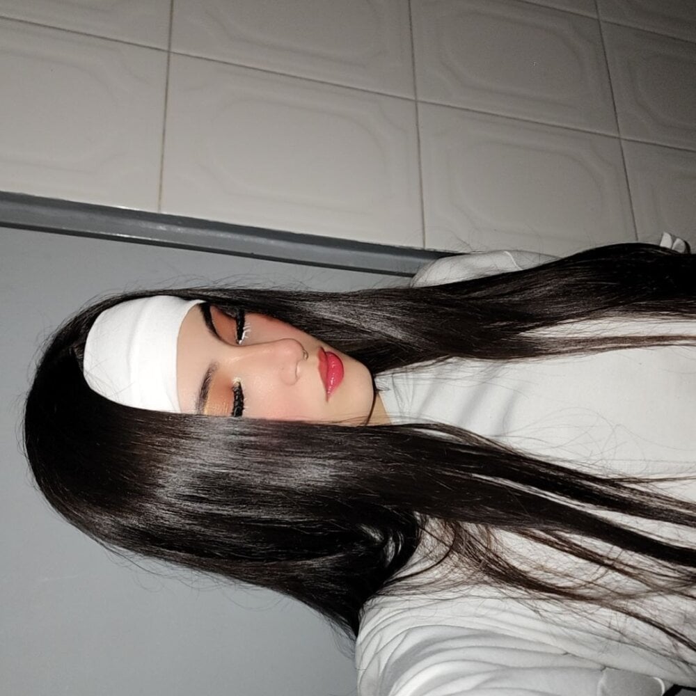 Celeste_Moretti Chatroom