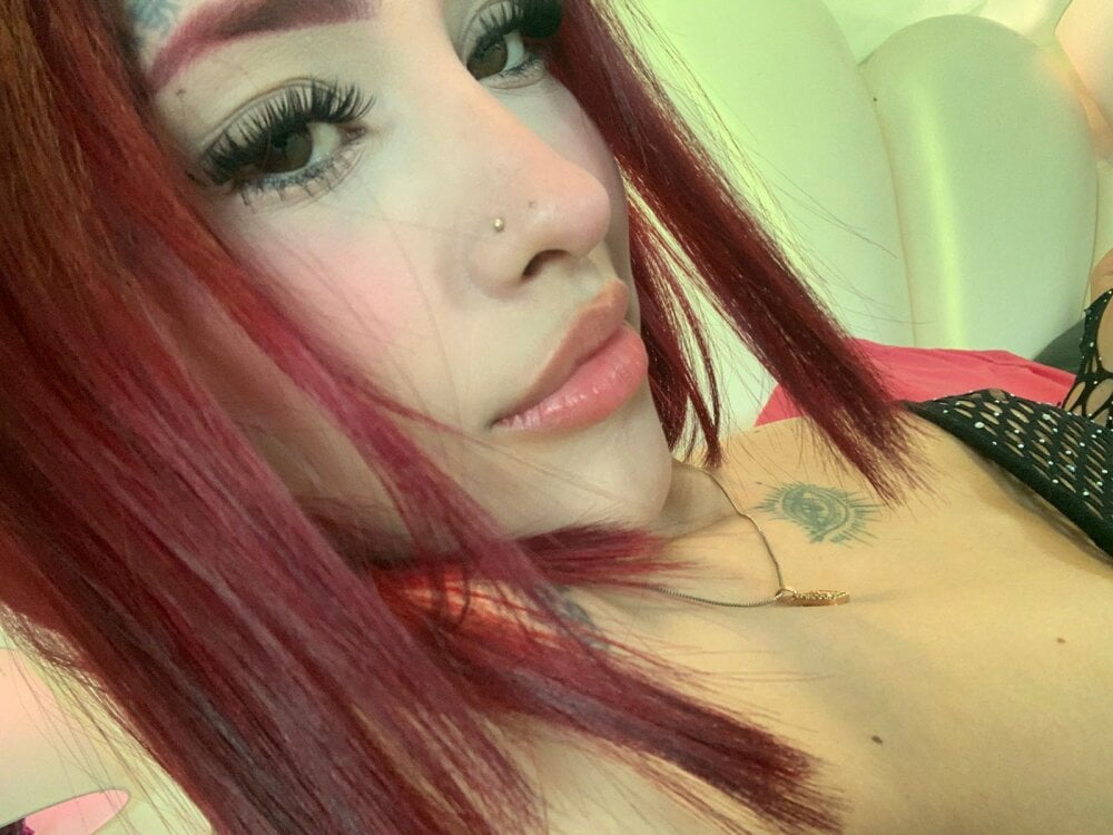 Celina_Kyle1 Chatroom