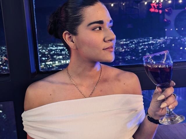 Charlott__V Chatroom