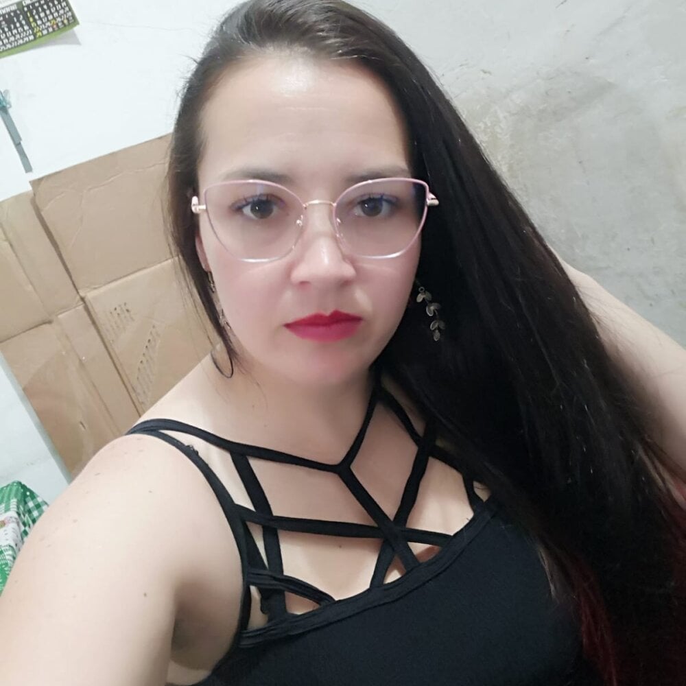 CharlotteSchmidtt Chatroom