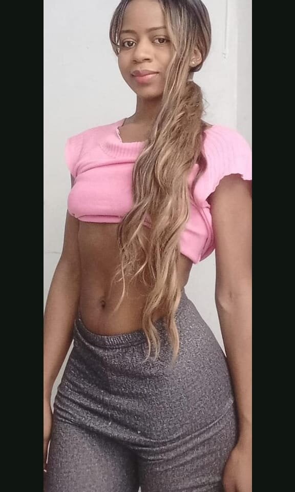 Charlotte_colliins Chatroom