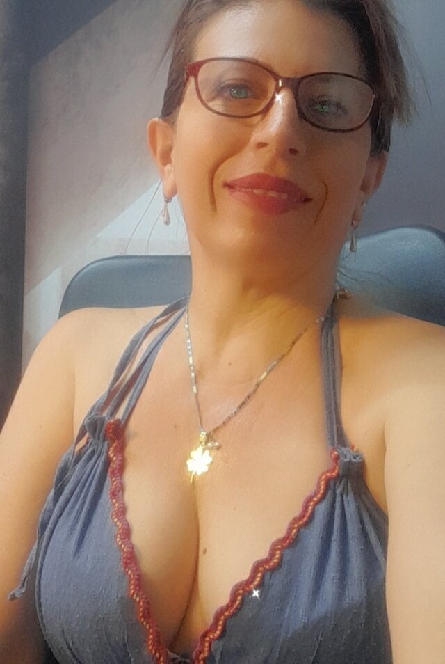 Chayla_Ruiz Chatroom