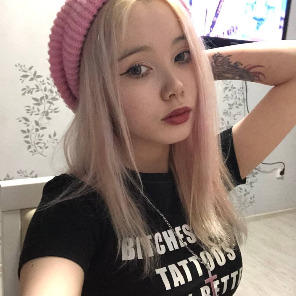 CherryGlow Chatroom