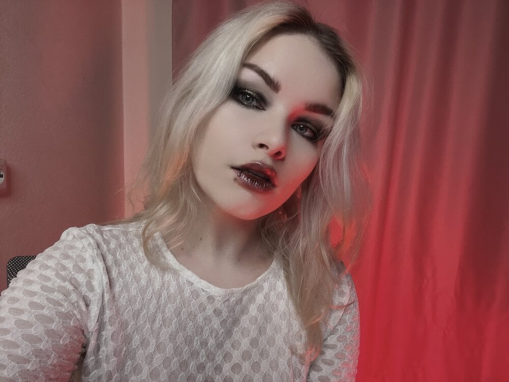 CherryNight6 Chatroom