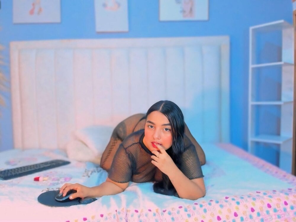 Chloe_jackson25 Chatroom