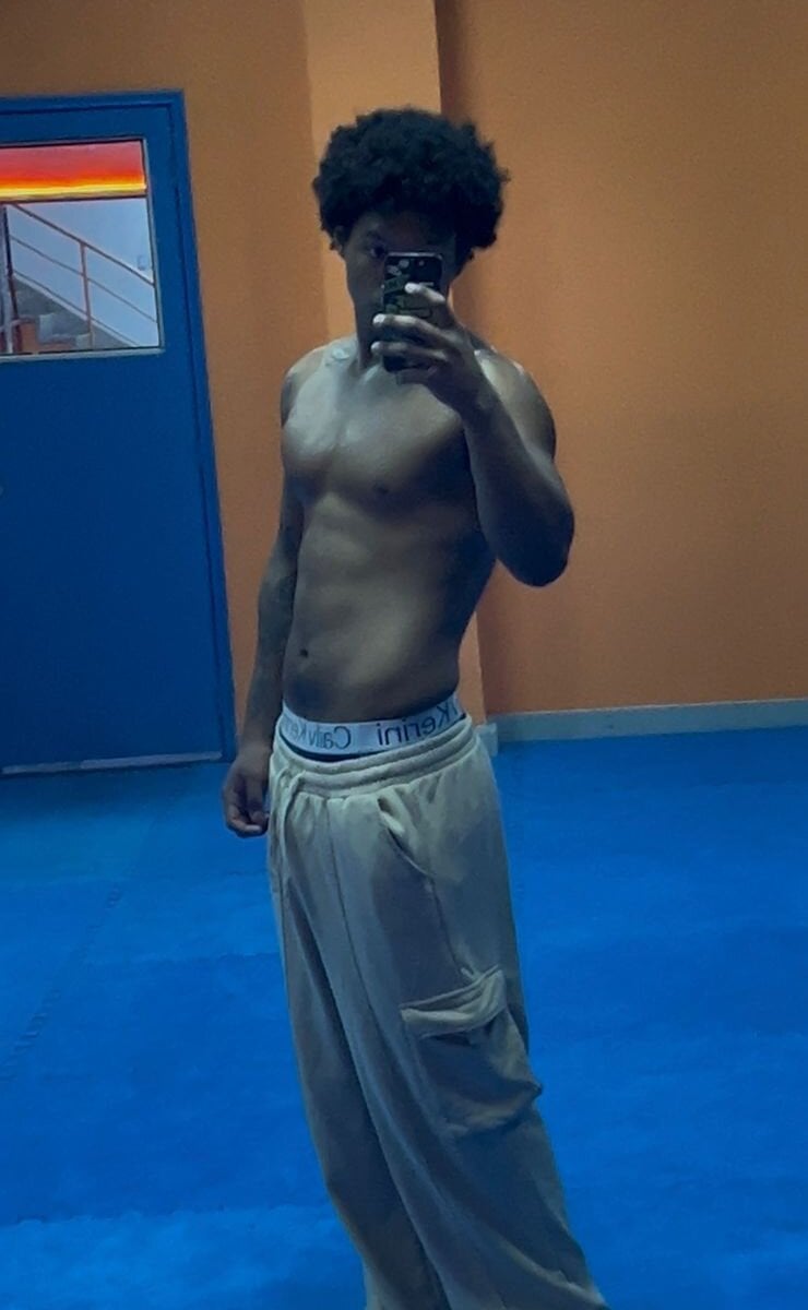 Comeonmyhouse22cm Chatroom