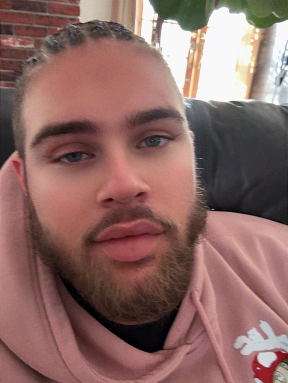 Comfortable_Bite Chatroom