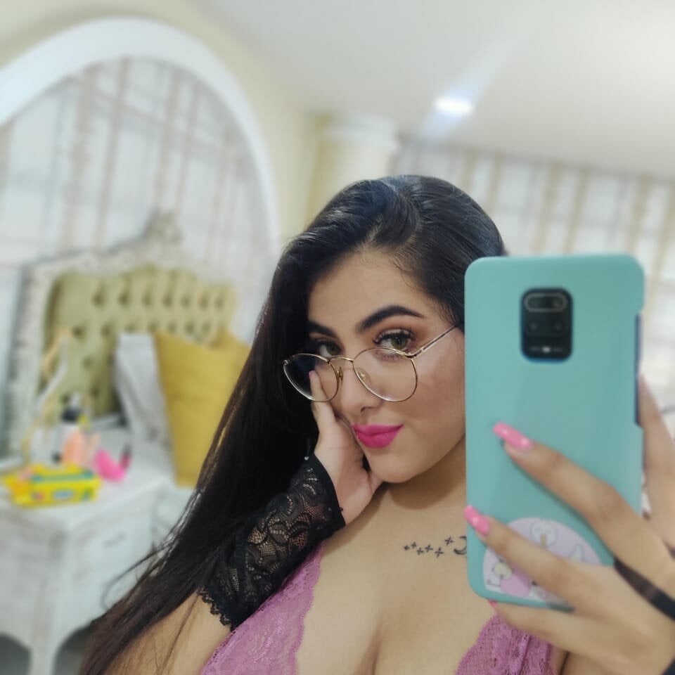 Cora_222 Chatroom