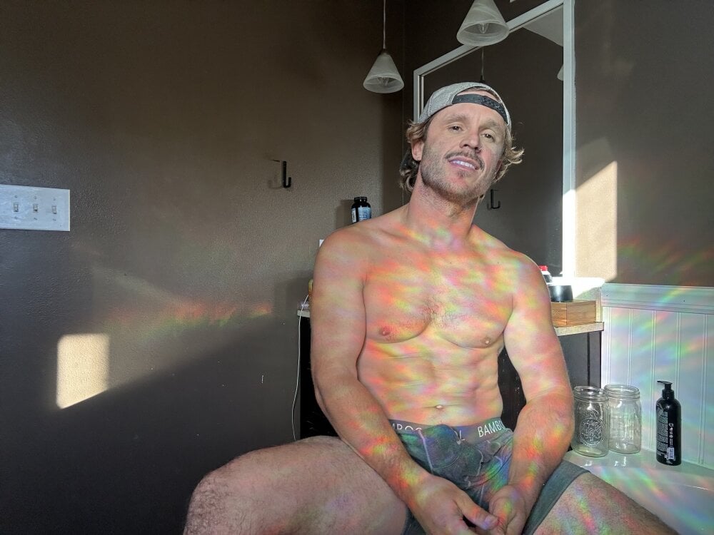 CowboyZuhly Chatroom